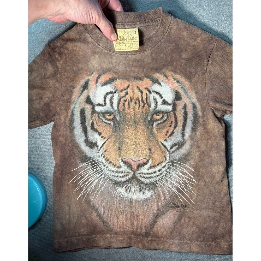 Kids SMALL The Mountain Tiger Face 100% cotton Tshirt. EUC.